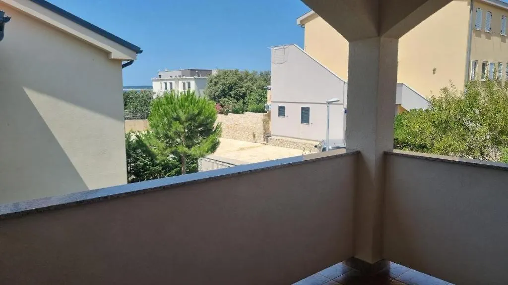 Apartment Relax Mandre Croatia